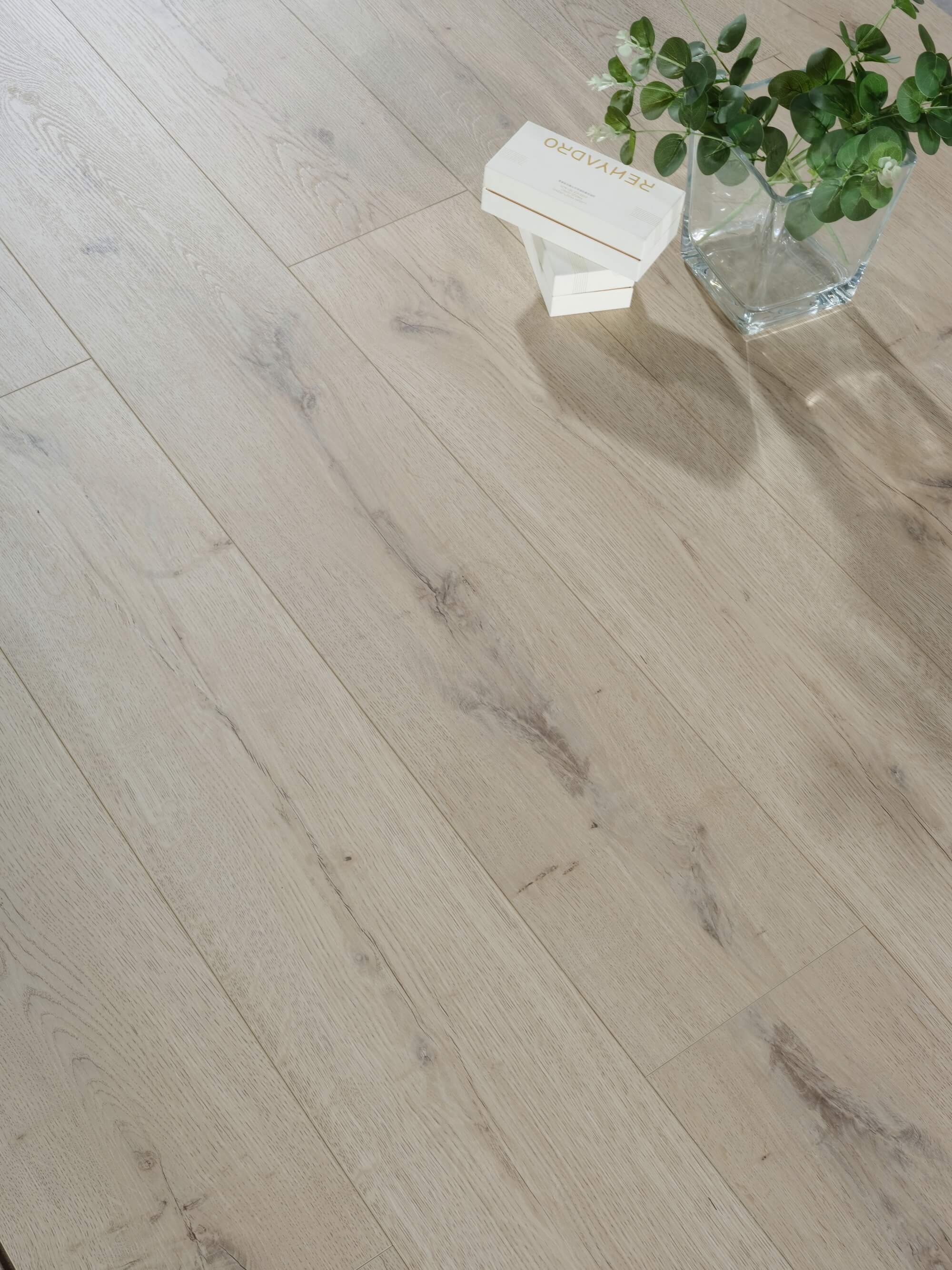 5G 12mm 1.794sqm Water Resistance Laminate Flooring - 1 series 1.5m 118
